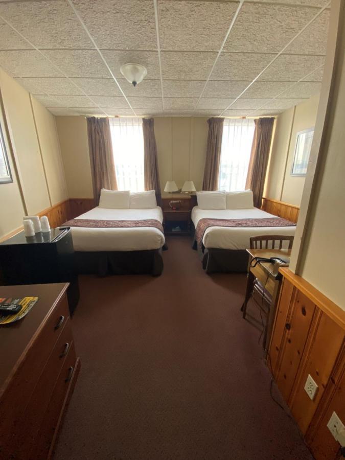 Hotel Bedford กอเดอริช ภายนอก รูปภาพ