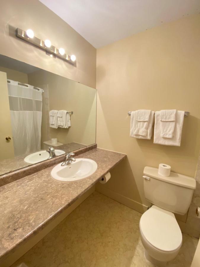 Hotel Bedford กอเดอริช ภายนอก รูปภาพ